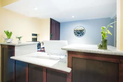 Photo 2 - Executive Inn and Kitchenette Suites