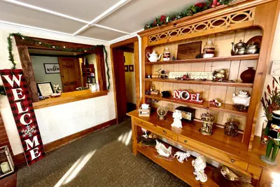 Photo 3 - The Vermont Inn