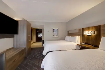 Photo 4 - Holiday Inn Express & Suites Kansas City KU Medical Center by IHG