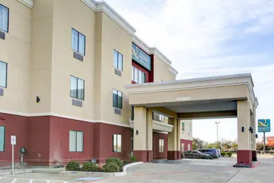 Photo 2 - Quality Inn & Suites Bryan-College Station