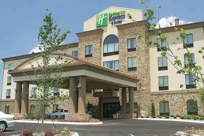 Photo 2 - Holiday Inn Express Cleveland Northwest by IHG