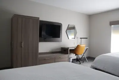 Photo 4 - Holiday Inn Express and Suites Wytheville by IHG