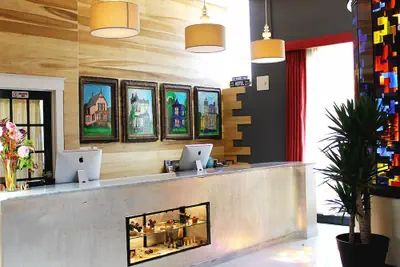 Photo 3 - The Box House Hotel