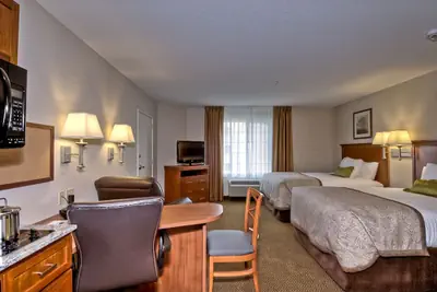Photo 3 - Candlewood Suites Burlington South by IHG