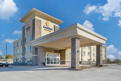 Photo 2 - Comfort Suites Pecos