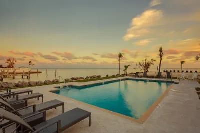 Photo 2 - Seascape Resort & Marina