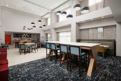Photo 4 - Hampton Inn & Suites McAllen