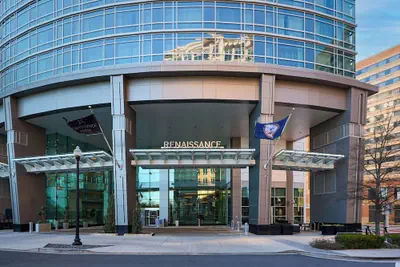 Photo 2 - Renaissance Arlington Capital View Hotel