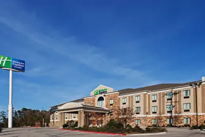 Photo 2 - Holiday Inn Express Cleveland by IHG