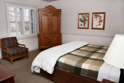 Photo 3 - Wine Country Inn
