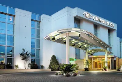 Photo 2 - Crowne Plaza Charleston Airport - Conv Ctr by IHG