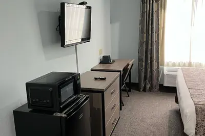 Photo 5 - Americas Best Value Inn Sulphur