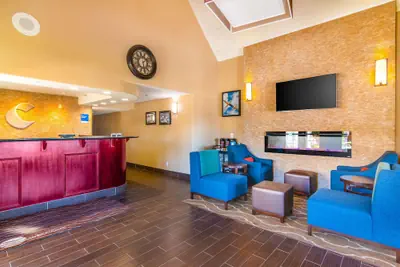 Photo 4 - Comfort Inn & Suites Mojave