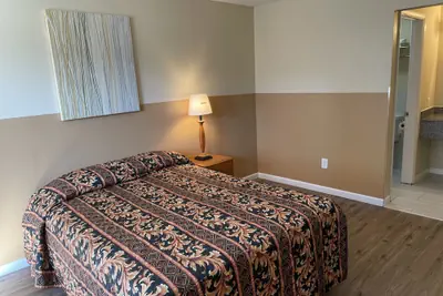 Photo 4 - Sea Palace Motel