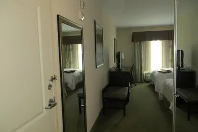 Photo 4 - Hampton Inn La Grange
