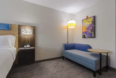 Photo 4 - Holiday Inn Express Hartford – Newington, by IHG