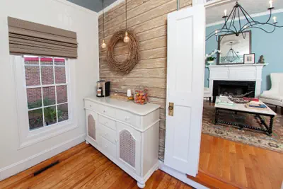 Photo 3 - Aerie Bed and Breakfast