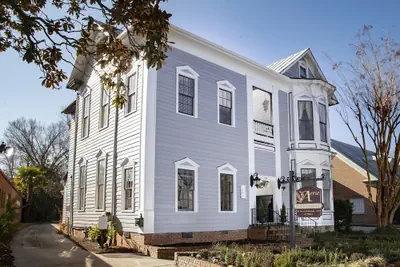 Photo 2 - Aerie Bed and Breakfast