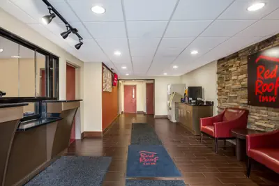 Photo 5 - Red Roof Inn Allentown South