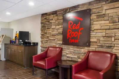 Photo 4 - Red Roof Inn Allentown South