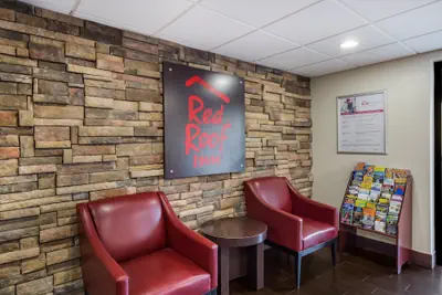 Photo 5 - Red Roof Inn Allentown South