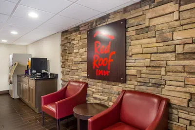 Photo 4 - Red Roof Inn Allentown South