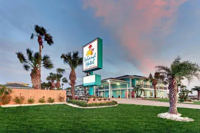 Photo 2 - The Island Hotel Near Beach Port Aransas