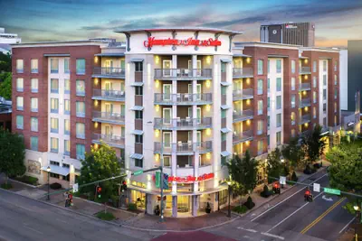Photo 2 - Hampton Inn & Suites Chattanooga/Downtown