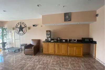 Photo 4 - Tropicana Inn and Suites
