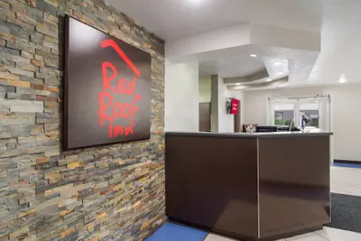 Photo 5 - Red Roof Inn Darien - I-95/ North Brunswick