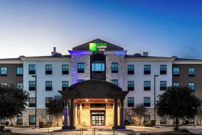 Photo 2 - Holiday Inn Express & Suites Del Rio by IHG