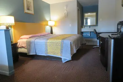 Photo 2 - Travel Inn Motel