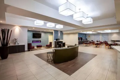 Photo 3 - La Quinta Inn & Suites by Wyndham Odessa North