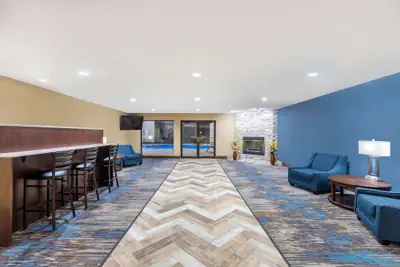 Photo 5 - AmericInn by Wyndham Prairie du Chien