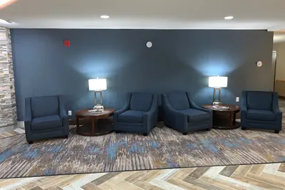Photo 4 - AmericInn by Wyndham Prairie du Chien