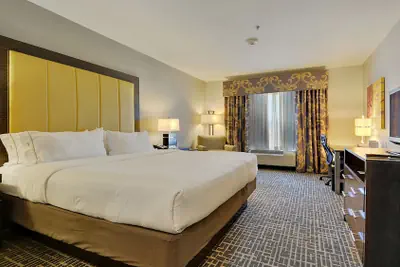 Photo 4 - Holiday Inn Express & Suites Gonzales by IHG