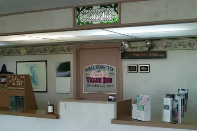 Photo 3 - America's Value Inn Mexico