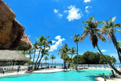 Photo 2 - Coconut Cove Resort and Marina