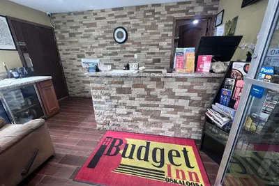 Photo 4 - Budget Inn