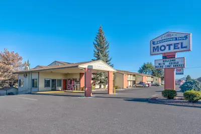 Photo 2 - Redmond Inn