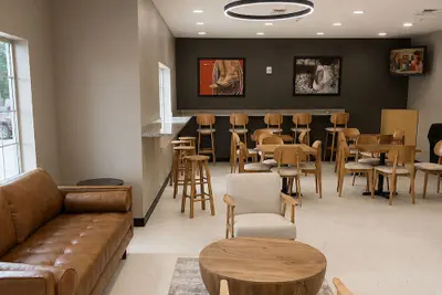 Photo 5 - Super 8 by Wyndham Brenham TX