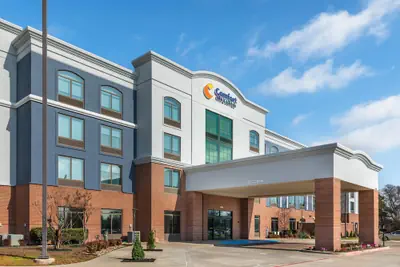 Photo 2 - Comfort Inn & Suites Frisco East - McKinney