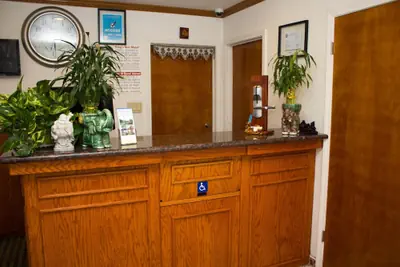 Photo 4 - King's Rest Motel