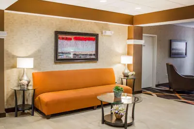 Photo 3 - Comfort Suites Lewisburg near University