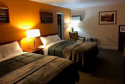 Photo 3 - Howard Johnson by Wyndham Ridgecrest, CA