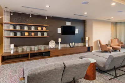 Photo 4 - Courtyard by Marriott Santa Ana Orange County