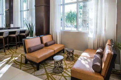 Photo 4 - Comfort Suites Miami Airport North