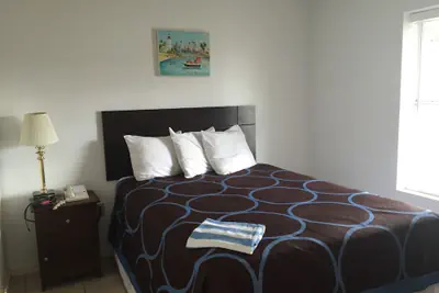 Photo 3 - Port Isla Inn