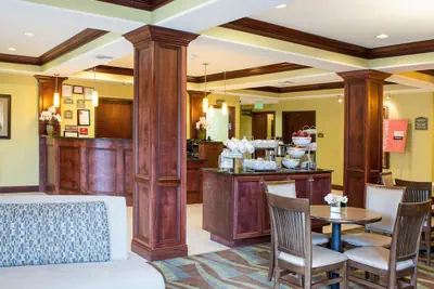Photo 5 - Comfort Suites Harvey - New Orleans West