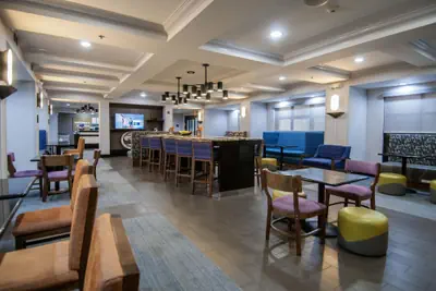Photo 4 - Hampton Inn West Monroe